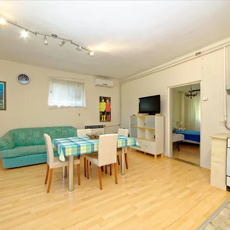Andrea