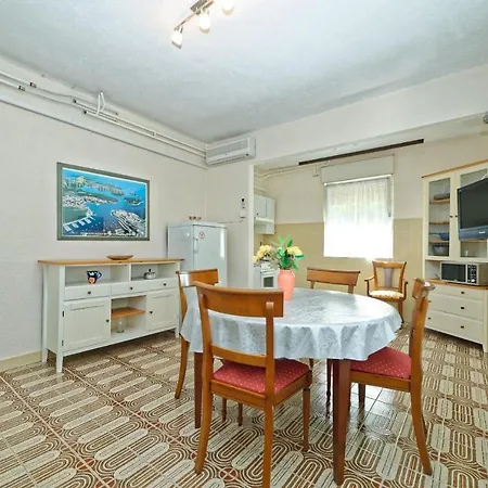 Andrea Guest house Pula